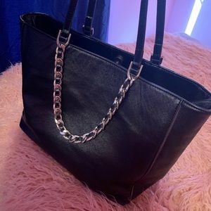*MAKE A OFFER* All Black Leather Shoulder Bag